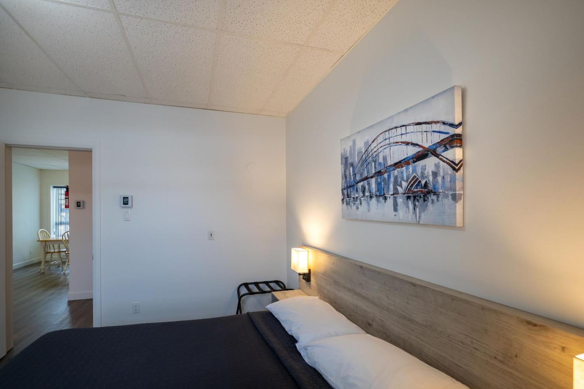 Motel Et Condo Chez Charley Sainte-Anne-de-Beaupré Zewnętrze zdjęcie
